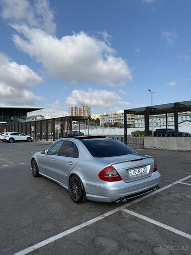 Mercedes E 240 2002, 206,000 km - 2.6 l - Bakı
