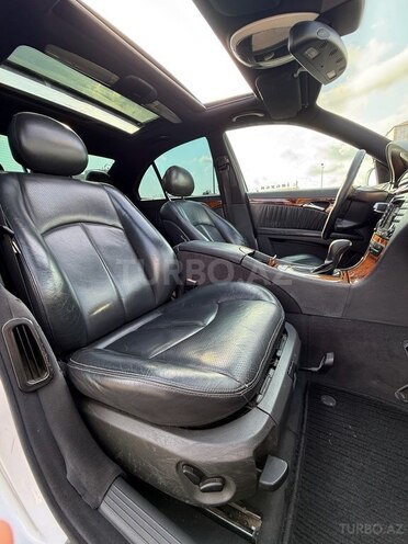 Mercedes E 240 2002, 206,000 km - 2.6 l - Bakı
