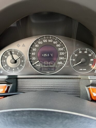 Mercedes E 240 2002, 206,000 km - 2.6 l - Bakı