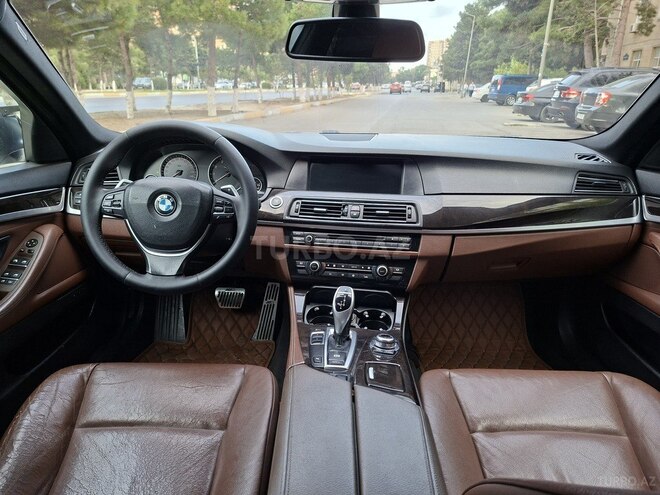BMW 523 2011, 218,000 km - 2.5 l - Bakı