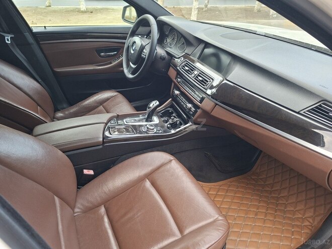 BMW 523 2011, 218,000 km - 2.5 l - Bakı