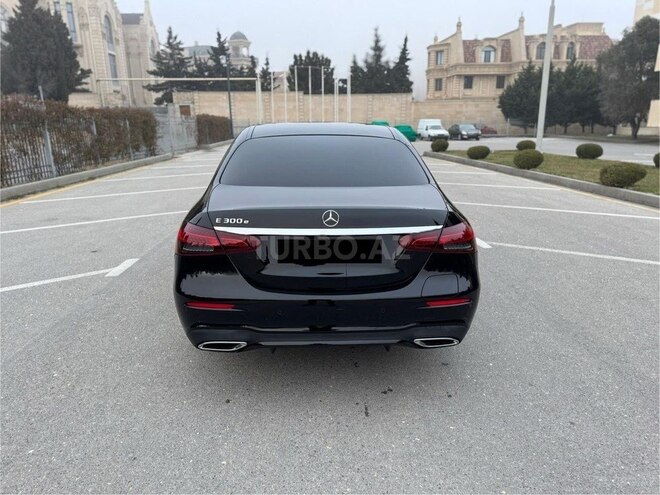 Mercedes E 300 e 2022, 28,000 km - 2.0 л - Bakı