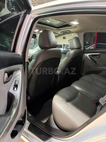Hyundai Elantra 2012, 281,635 km - 1.8 l - Sumqayıt