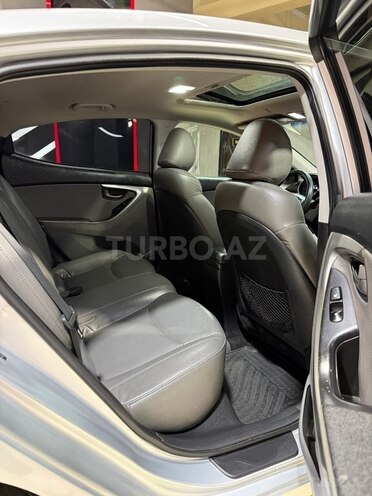 Hyundai Elantra 2012, 281,635 km - 1.8 l - Sumqayıt