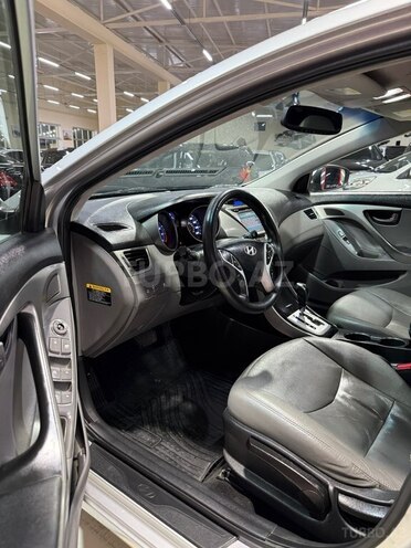 Hyundai Elantra 2012, 281,635 km - 1.8 l - Sumqayıt