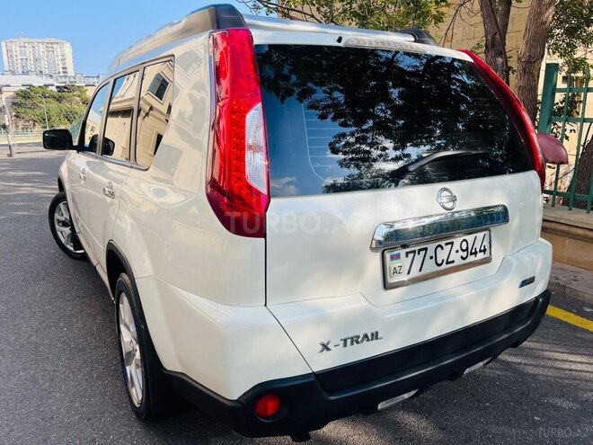 Nissan X-Trail 2013, 130,000 km - 2.5 l - Bakı
