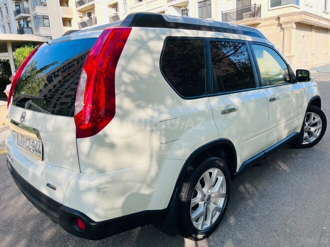 Nissan X-Trail 2013, 130,000 km - 2.5 l - Bakı