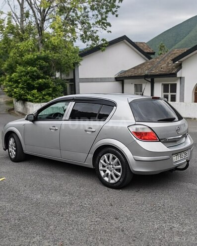 Opel Astra 2004, 309,000 km - 1.4 l - Şəki