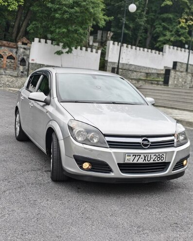 Opel Astra 2004, 309,000 km - 1.4 l - Şəki