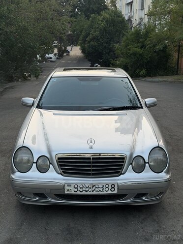 Mercedes E 270 2000, 425,000 km - 2.7 л - Bakı