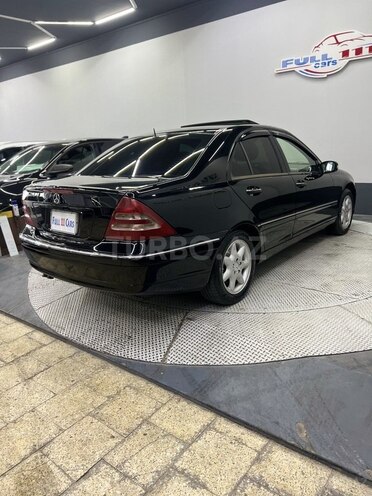 Mercedes C 240 2002, 487,111 km - 2.6 l - Sumqayıt