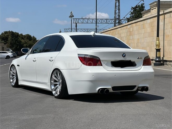 BMW 530 2004, 266,714 km - 3.0 l - Bakı