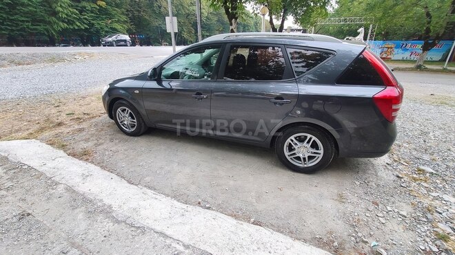 Kia  2008, 350,000 km - 1.4 l - Qəbələ