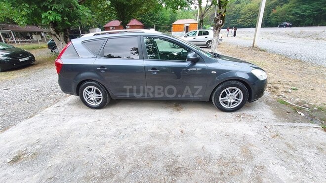 Kia  2008, 350,000 km - 1.4 l - Qəbələ