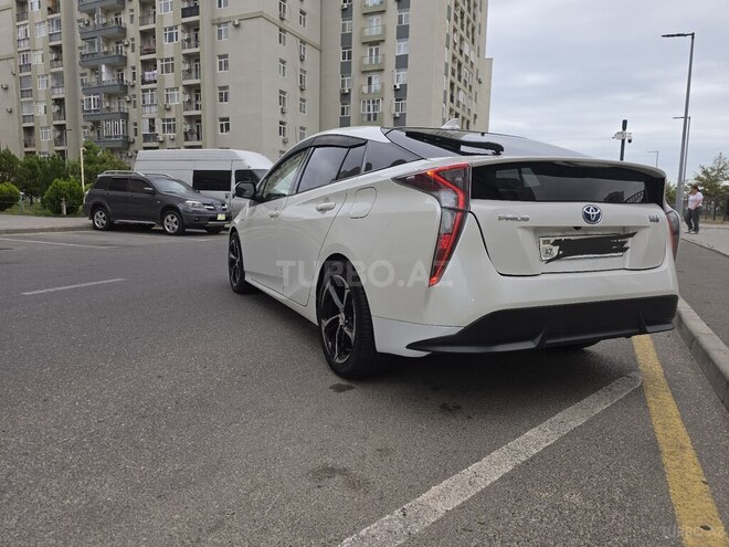 Toyota Prius 2016, 189,000 km - 1.8 l - Bakı