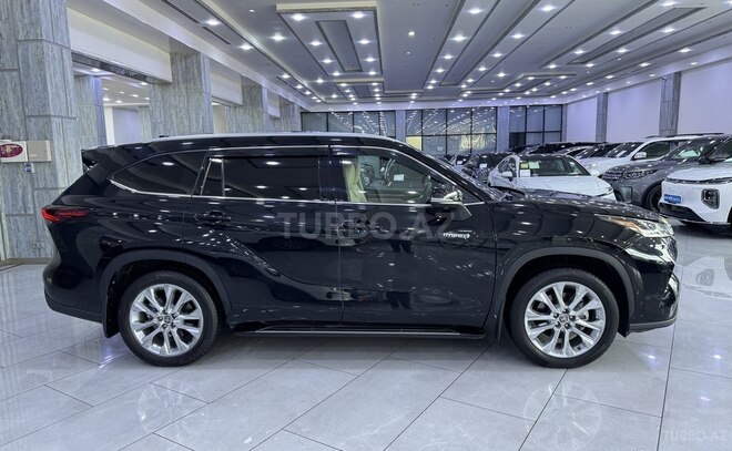 Toyota Highlander 2024, 8,000 km - 2.5 л - Bakı