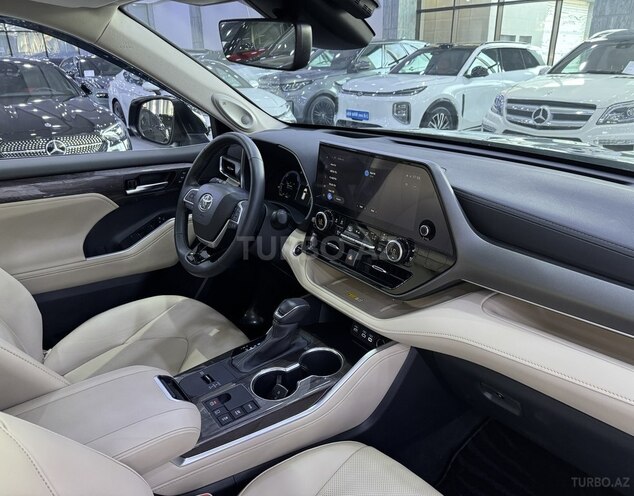 Toyota Highlander 2024, 8,000 km - 2.5 л - Bakı