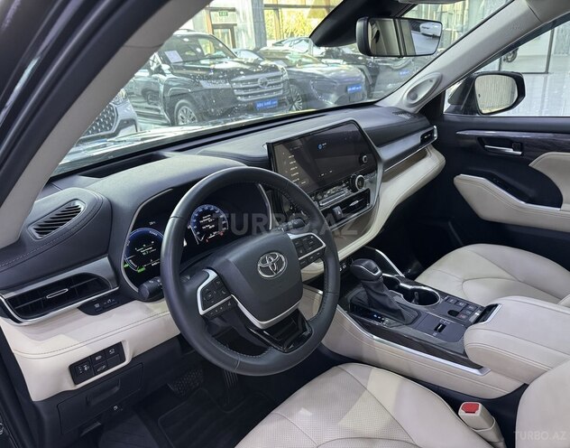 Toyota Highlander 2024, 8,000 km - 2.5 л - Bakı