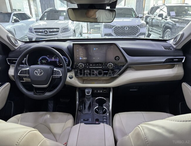 Toyota Highlander 2024, 8,000 km - 2.5 л - Bakı