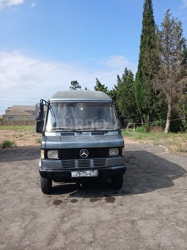 Mercedes 208 D 1992, 350,000 km - 2.9 l - Bakı