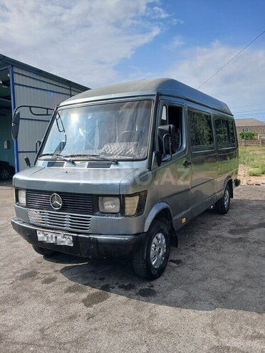 Mercedes 208 D 1992, 350,000 km - 2.9 l - Bakı