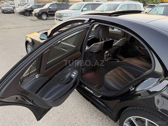 Mercedes S 560 4MATIC 2018, 135,000 km - 4.0 l - Bakı
