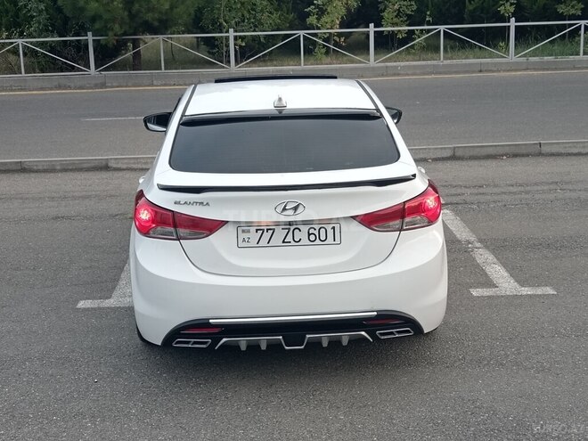 Hyundai Elantra 2013, 220,000 km - 1.8 l - Şəki