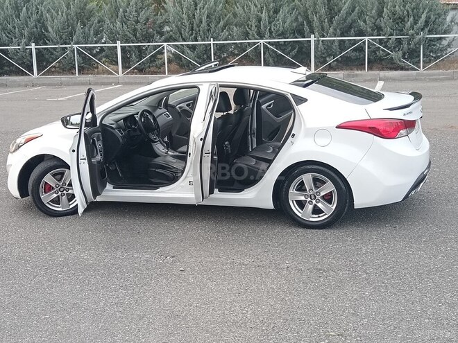 Hyundai Elantra 2013, 220,000 km - 1.8 l - Şəki