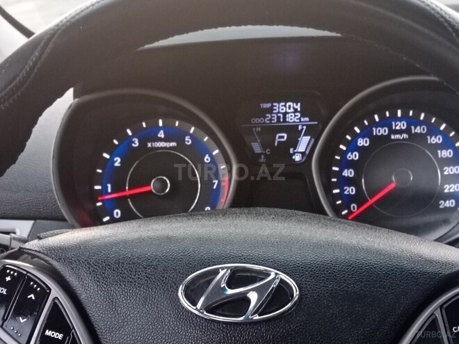 Hyundai Elantra 2013, 220,000 km - 1.8 l - Şəki