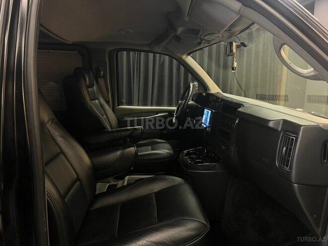 Chevrolet Express 2009, 27,359 km - 5.3 l - Bakı