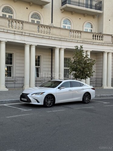 Lexus ES 300h 2024, 9,000 km - 2.5 l - Bakı