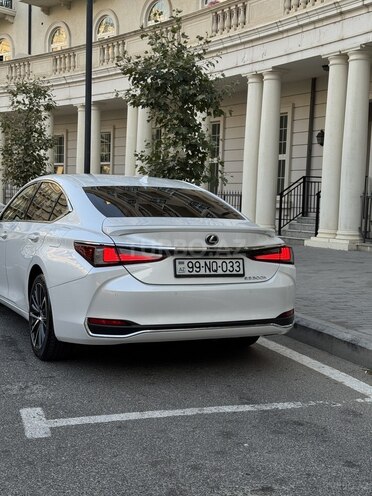 Lexus ES 300h 2024, 9,000 km - 2.5 l - Bakı