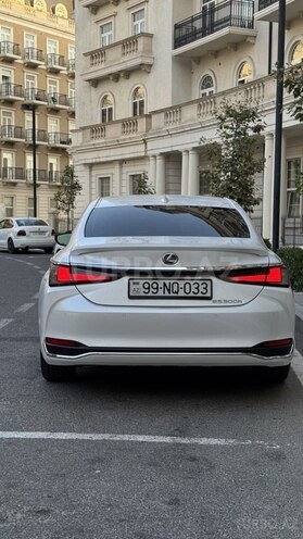 Lexus ES 300h 2024, 9,000 km - 2.5 l - Bakı