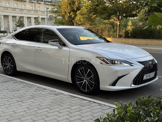 Lexus ES 300h 2024, 9,000 km - 2.5 l - Bakı