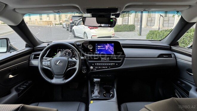 Lexus ES 300h 2024, 9,000 km - 2.5 l - Bakı
