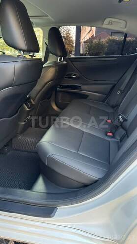 Lexus ES 300h 2024, 9,000 km - 2.5 l - Bakı