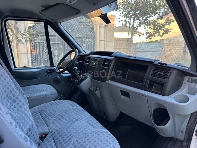 Ford Transit 2011, 650,000 km - 2.4 л - Bakı