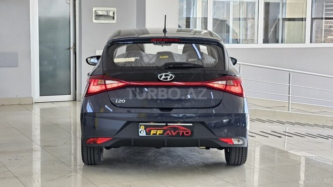 Hyundai i20 2023, 9,800 km - 1.4 л - Bakı