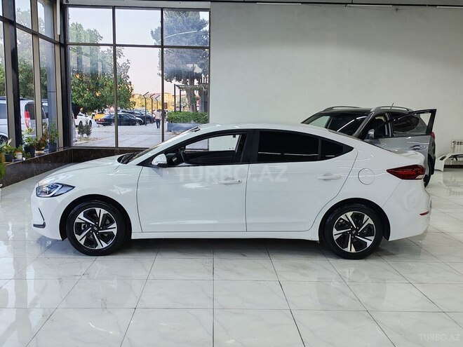 Hyundai Avante 2016, 147,000 km - 1.6 л - Sumqayıt
