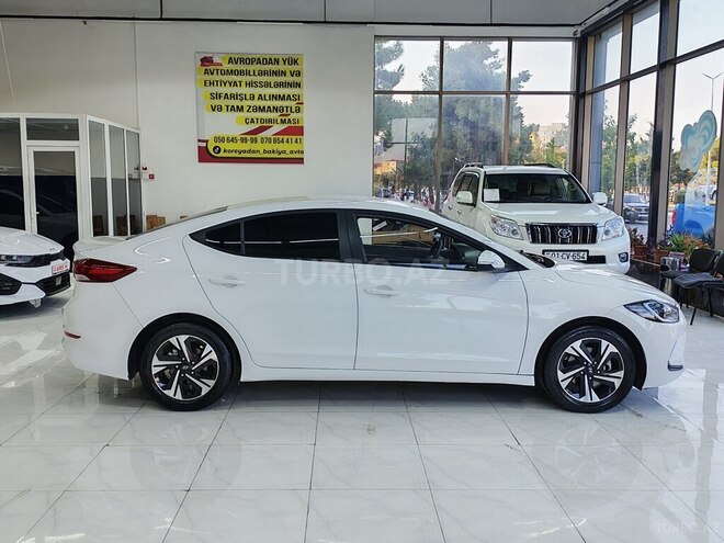 Hyundai Avante 2016, 147,000 km - 1.6 л - Sumqayıt