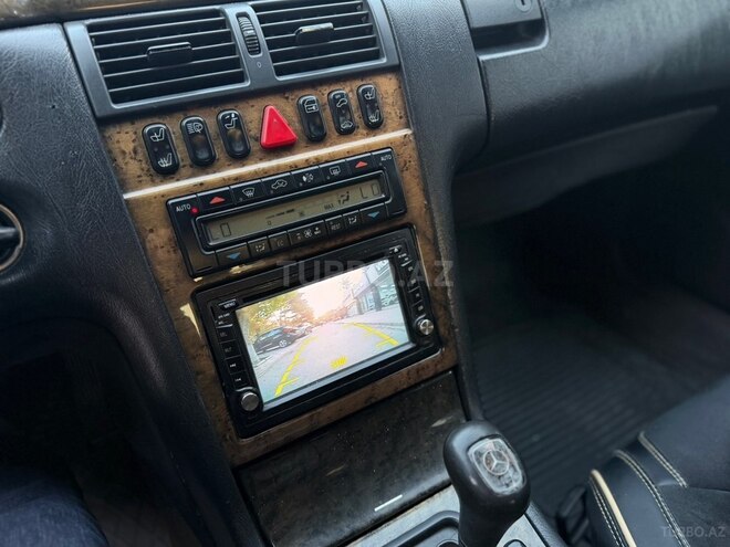 Mercedes E 240 1998, 346,000 km - 2.4 l - Sumqayıt