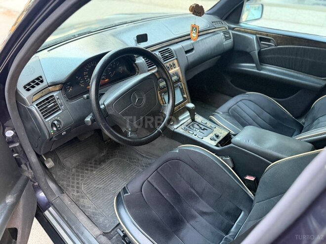 Mercedes E 240 1998, 346,000 km - 2.4 l - Sumqayıt