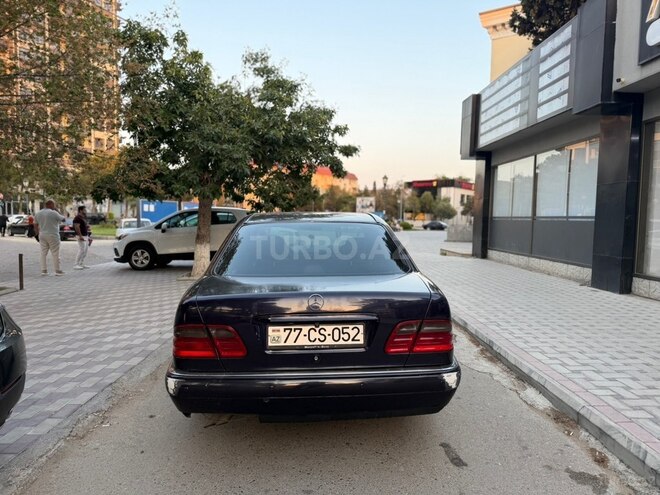 Mercedes E 240 1998, 346,000 km - 2.4 l - Sumqayıt