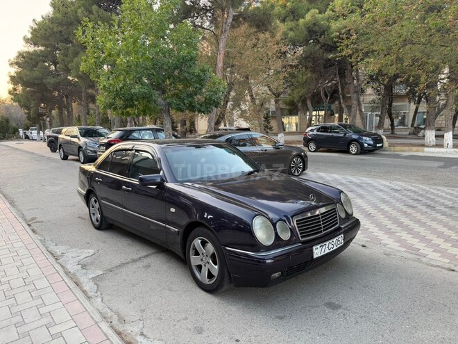 Mercedes E 240 1998, 346,000 km - 2.4 l - Sumqayıt