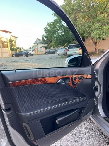 Mercedes E 240 2002, 146,500 km - 2.6 л - Bakı