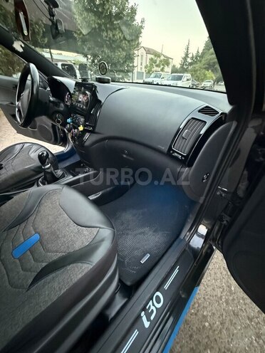 Hyundai i30 2010, 366,600 km - 1.6 l - Bərdə