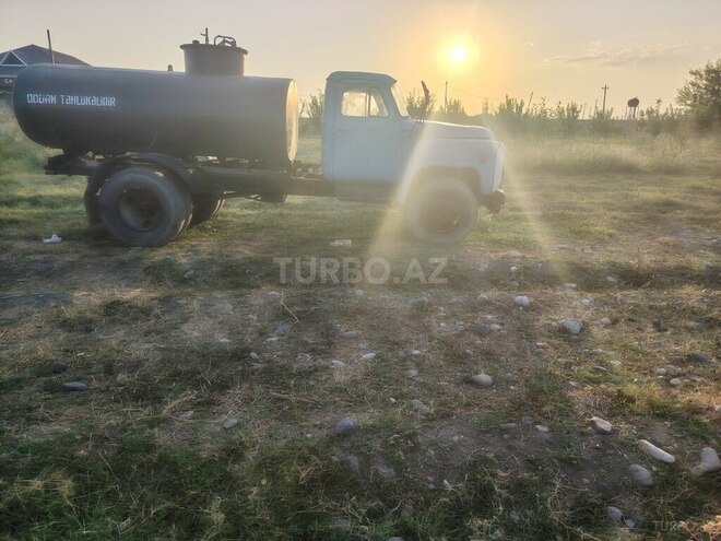 GAZ 53 1985, 400,000 km - 4.3 l - Yevlax