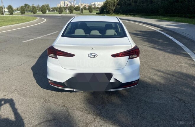 Hyundai Elantra 2018, 57,634 km - 2.0 l - Bakı