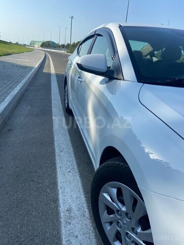 Hyundai Elantra 2018, 57,634 km - 2.0 l - Bakı