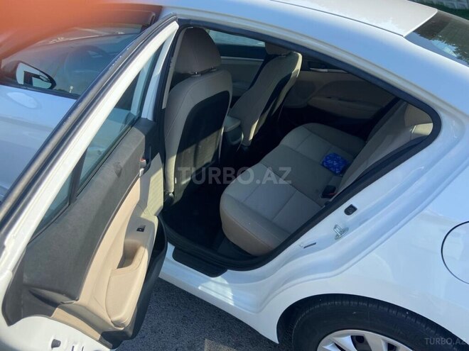 Hyundai Elantra 2018, 57,634 km - 2.0 l - Bakı